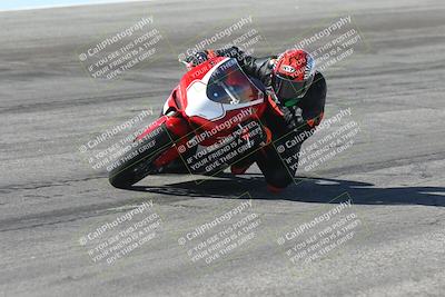 media/Oct-13-2025-Moto Forza (Mon) [[a66d839500]]/3-B Group/Session 2 (Bowl)/